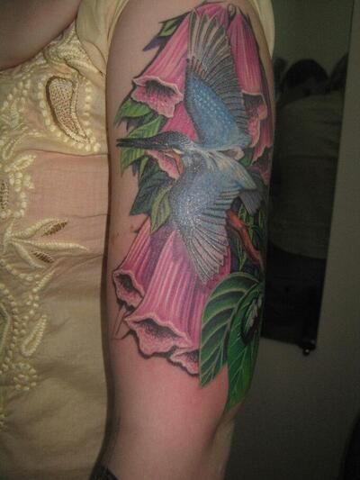 Tatu kolibri na pleche