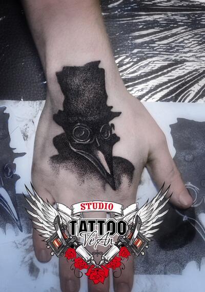 Tatu raznye na kistyah ruk