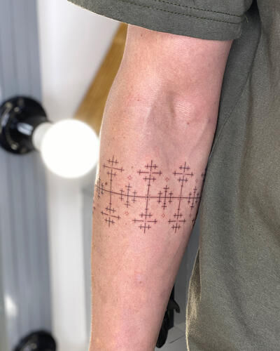 Braslet geometricheskiy