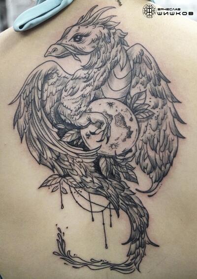 DRAKON NA LUNE