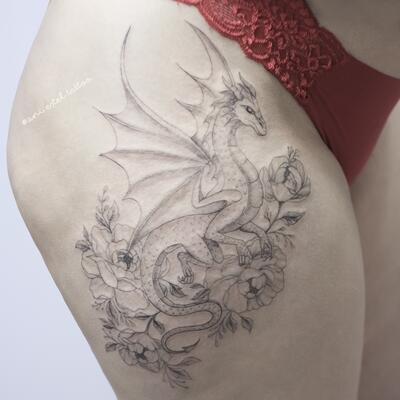 Tatu drakon na bedre