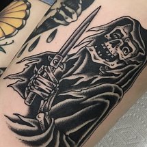 Ocho Placas Tattoo Company 1