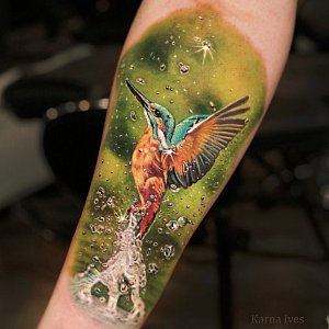 Карина Айвз