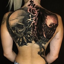 Skurril Tattoo 1